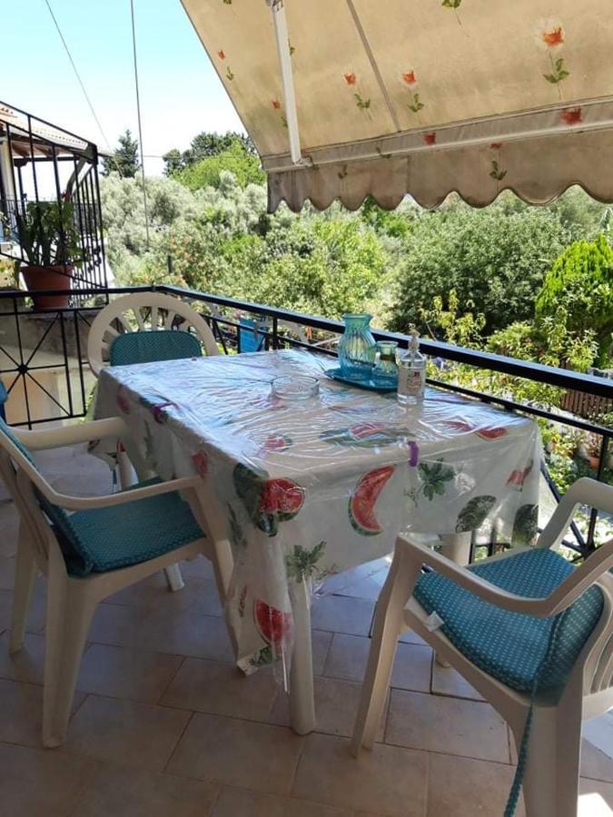 Lefkada Nikiana Two Bedroom Apartment מראה חיצוני תמונה