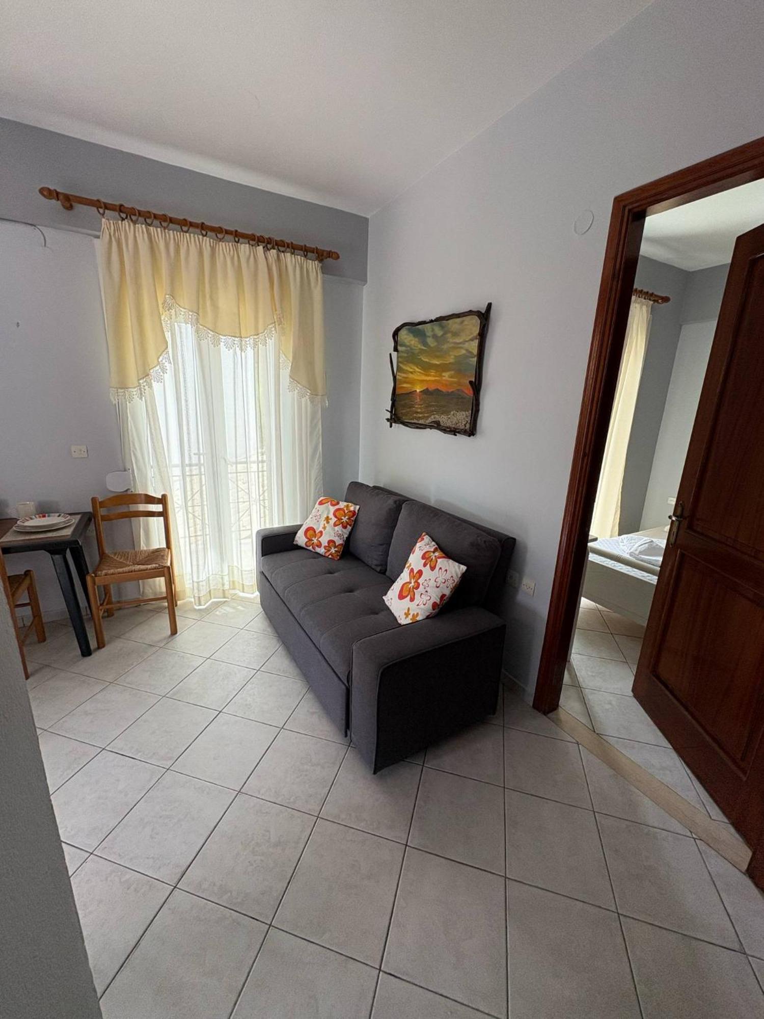 Lefkada Nikiana Two Bedroom Apartment מראה חיצוני תמונה